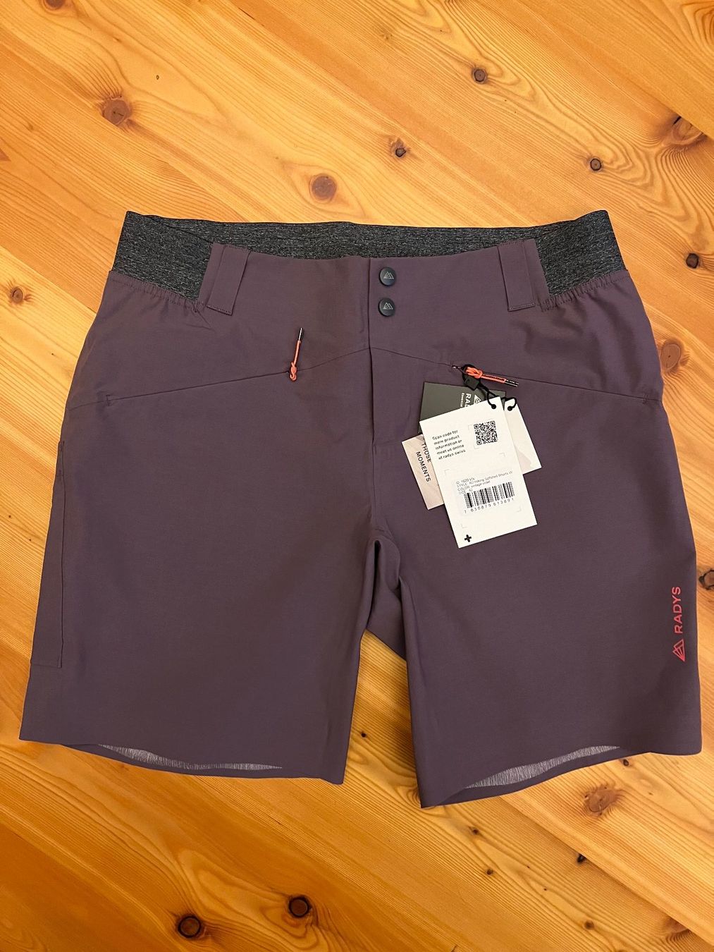 Radys Pantaloni: Radys R2 Hiking Softshell Shorts Gr.42 – Nuovo (secondo la descrizione) da Merenschwand venduto da Andyw8