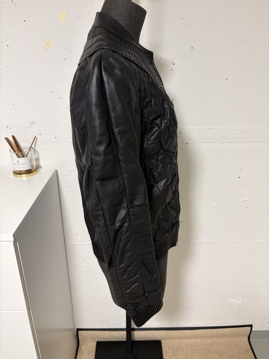 Bally Giacche: Bally Soft Lambskin Leather Jacket, Made in Italy, Size 38 – Nuovo (secondo la descrizione) da Sarnen venduto da vik_jw5z 1