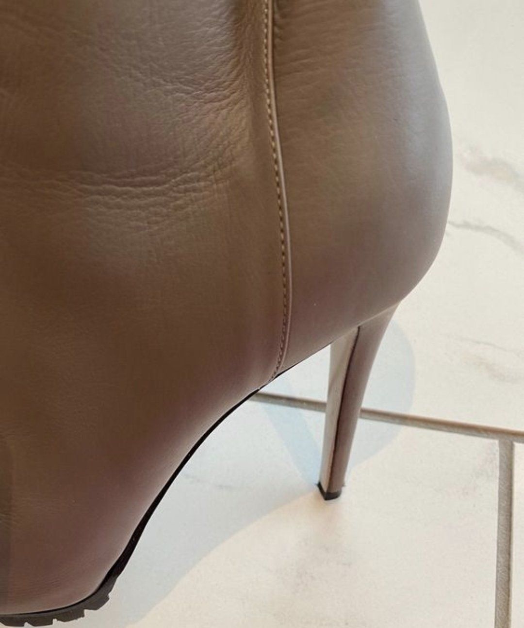 Damenschuhe: Bottines cuir Le Silla taupe 36 – Gebraucht aus Onex von AF. 1