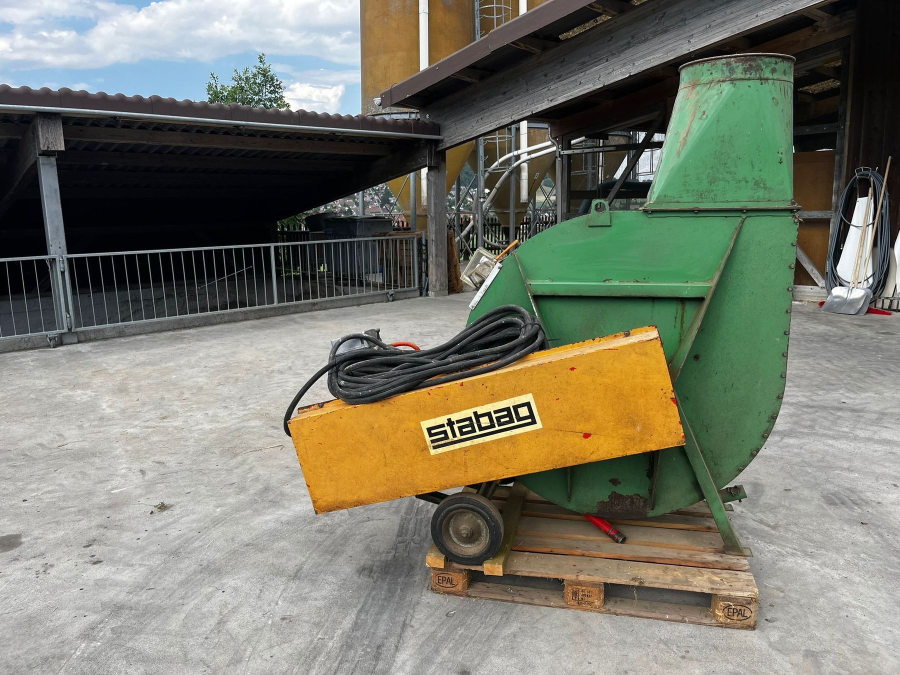 Tutte le macchine: Stabag Bison S Heugebläse/Abladegebläse – Difettoso da Oberweningen venduto da _marco_85 1