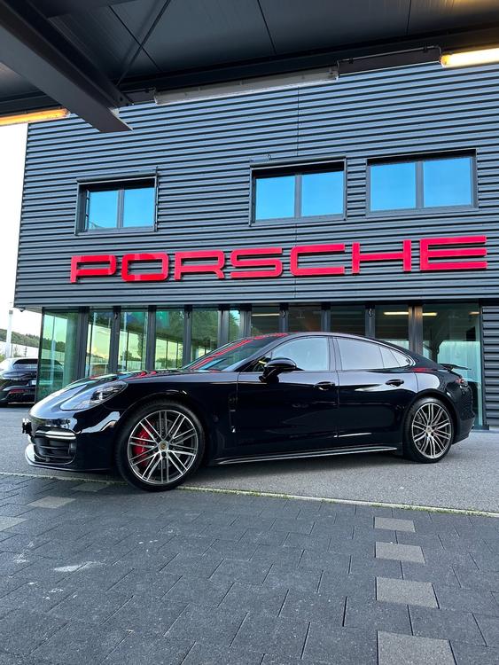 PORSCHE Panamera GTS 4.0 - Top Ausstattung