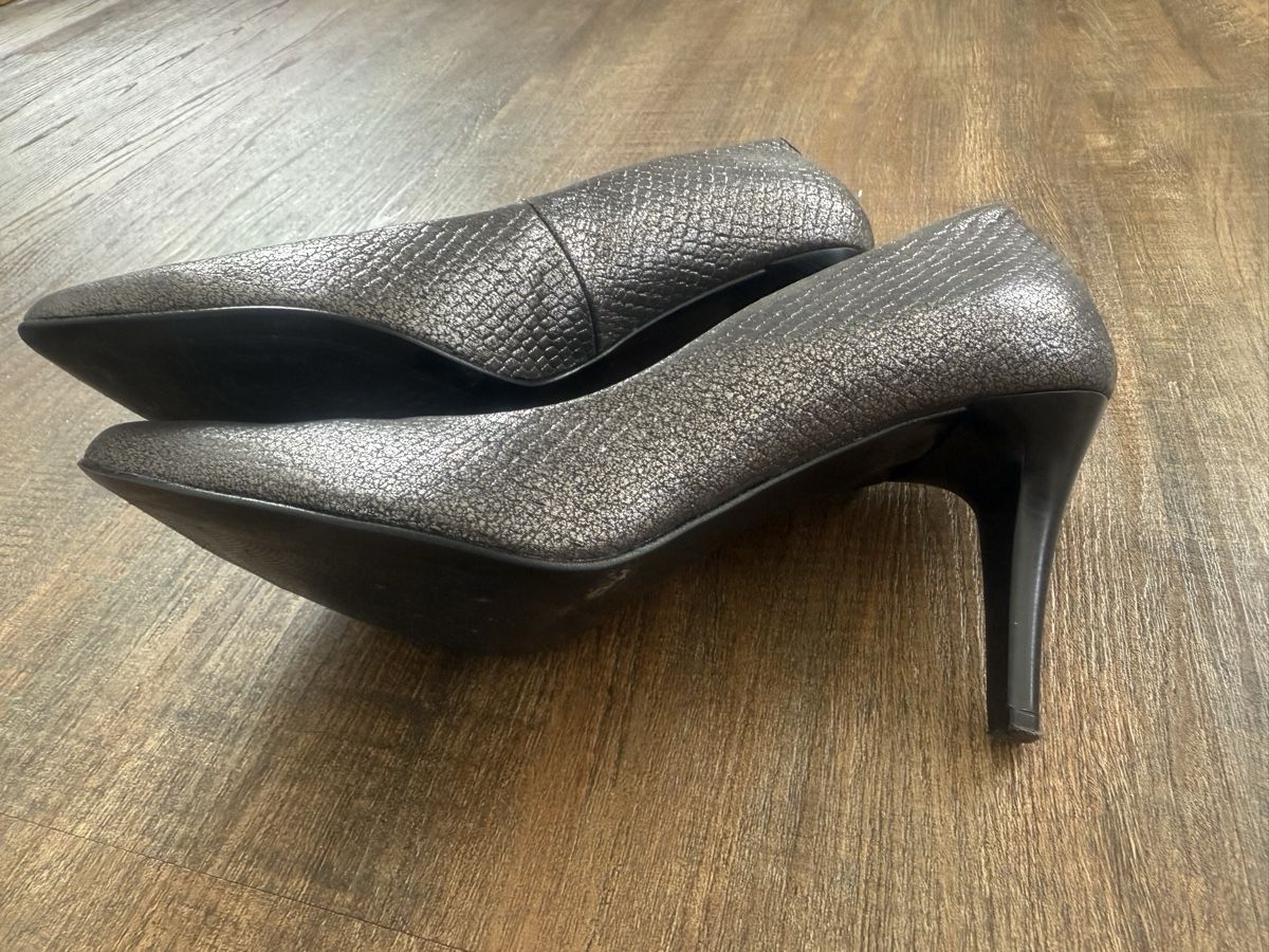 Scarpe da donna: Damen Pump High heels Gr. 38 – Usato da Lachen SZ venduto da zsucard 2
