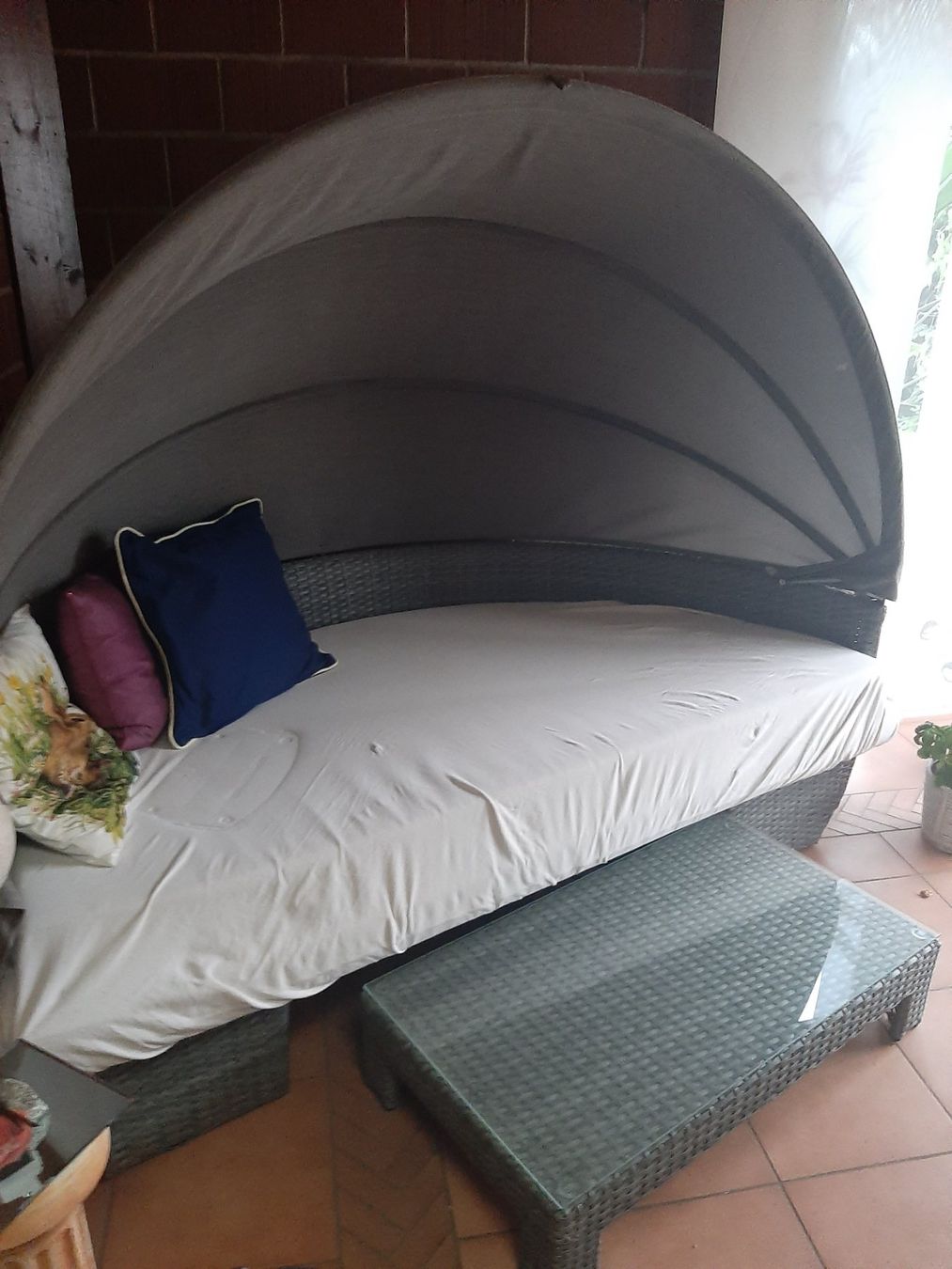 Sofas: Lounge – Gebraucht aus Egliswil von Blumenweg11