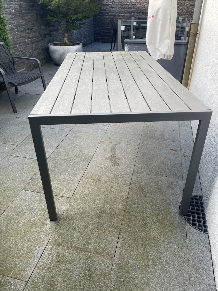 Tavoli: Gartentisch, Greenmotion – Usato da Meilen venduto da laluna65 1