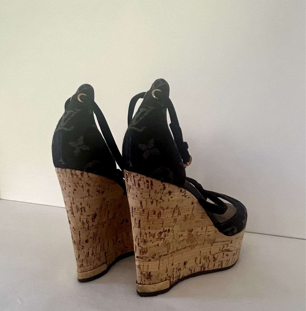 Louis Vuitton Scarpe da donna: Louis Vuitton Sandaletten / Monogramm – Usato da Basel venduto da marinaliane 1