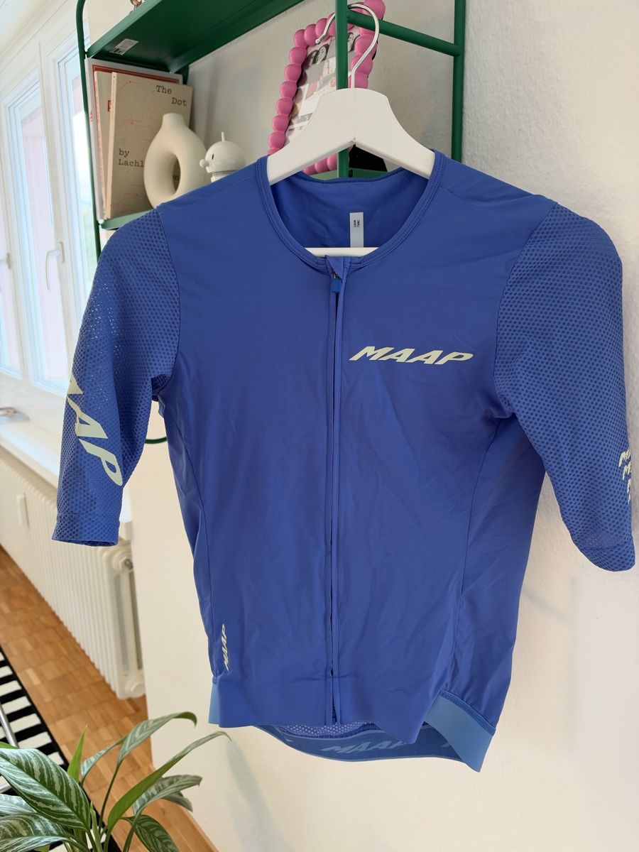 Leibchen & Hosen: Maap jersey – Gebraucht aus Uster von rus_cgn6