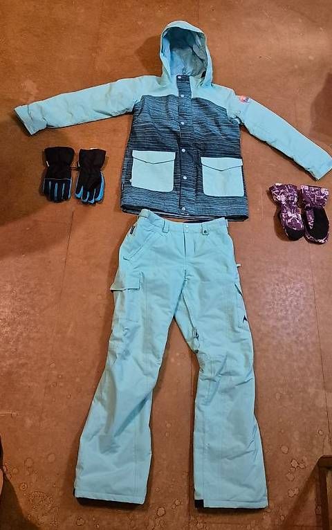Completi: Snowboard Anzug Burton Dry Ride Jugend – Usato da Schänis venduto da 1234567890ABCDEF