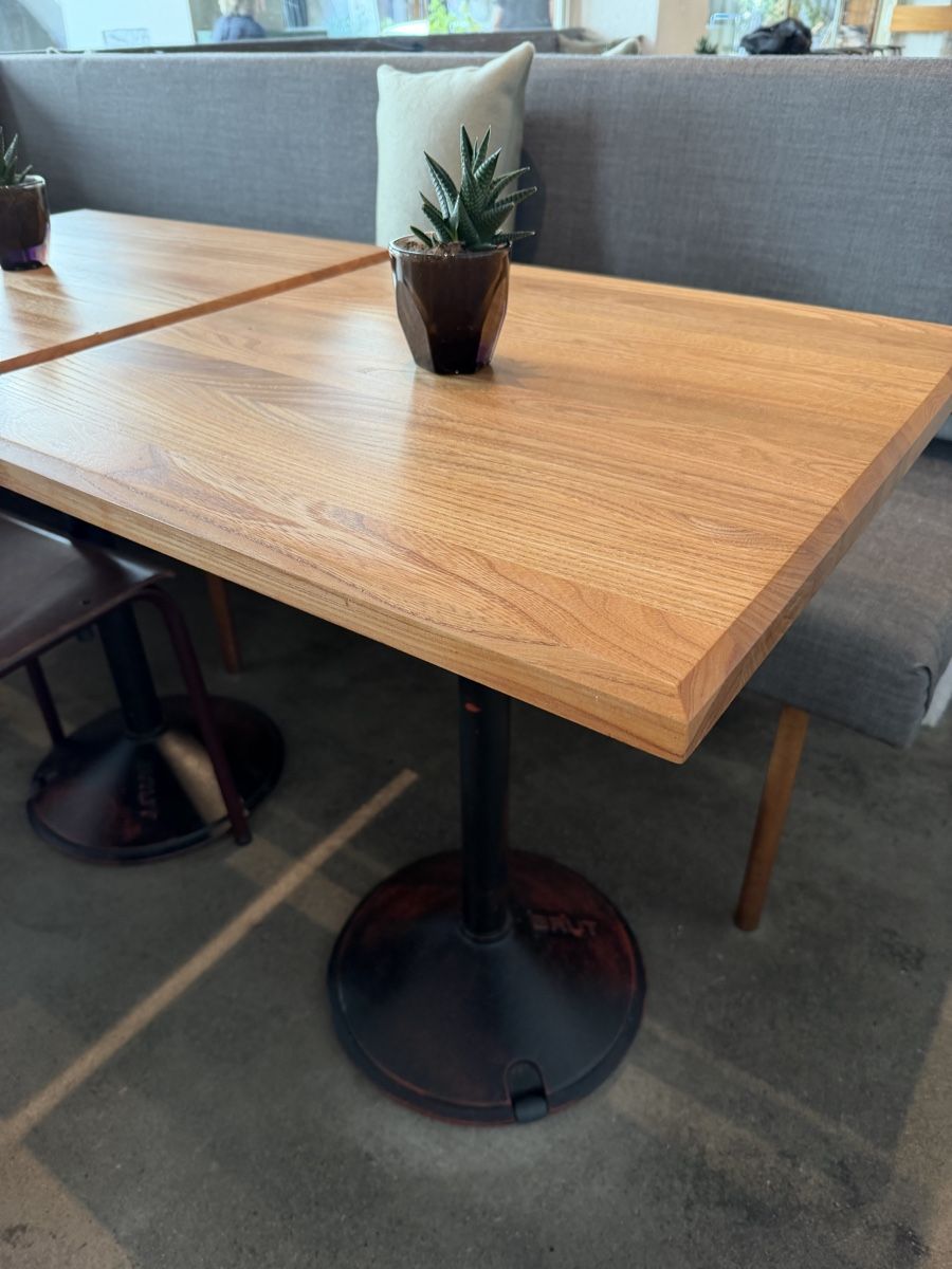 Tavoli: Bistro Tische / 5 Stück – Usato da Bern venduto da RS-Outlet