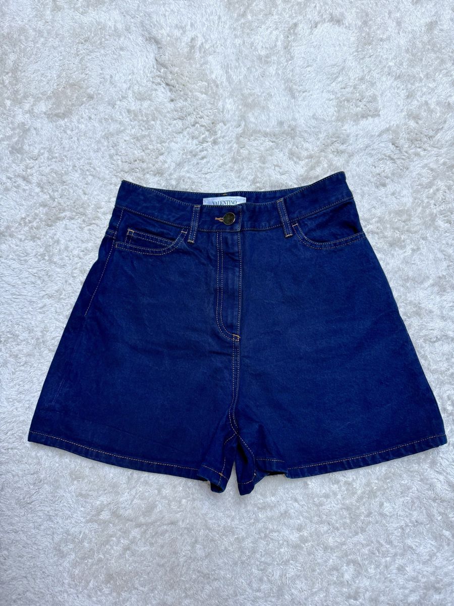 Valentino Pantaloni: Valentino shorts S – Usato da Barna venduto da orbuyorcry