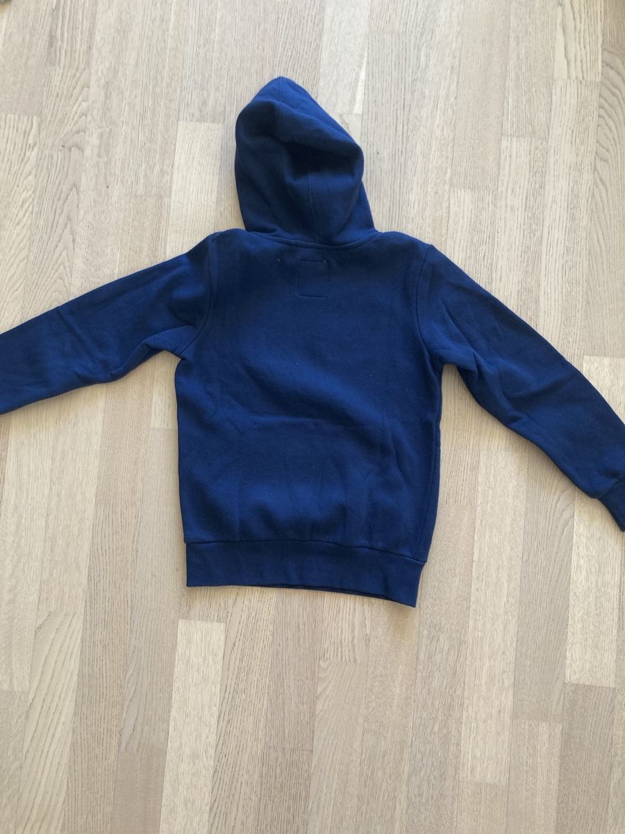 Levi's Maglioni & Felpe: fabrikneuer Levis Kapuzenpullover, Gr. 152 – Nuovo e nell'imballaggio originale da Otelfingen venduto da pat_8jmb 6