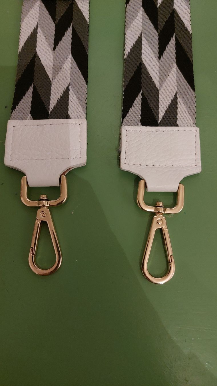 Altro in  Abbigliamento & Accessori: Schultergürtel schwarz-grau-weiss – Nuovo (secondo la descrizione) da Büren NW venduto da nie_k6382 1