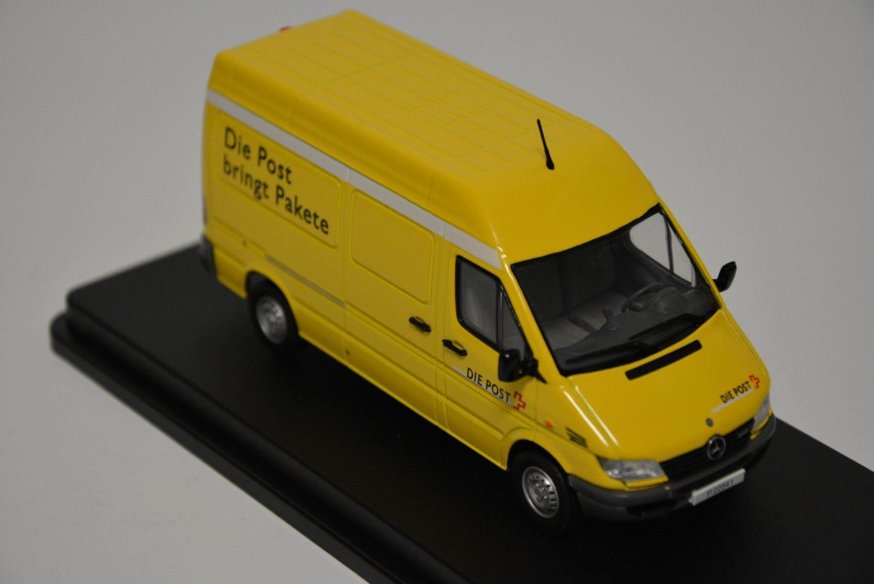 Mercedes-Benz Modellini d'auto: Mercedes Sprinter Poste Suisse , 1:43 – Nuovo e nell'imballaggio originale da Goldach venduto da Feivel9 3