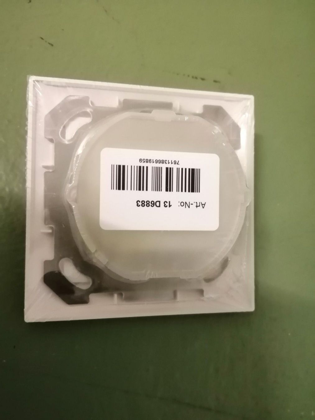 Spine: UP  TV Steckdose – Nuovo e nell'imballaggio originale da Buchs SG venduto da Spidy999 1