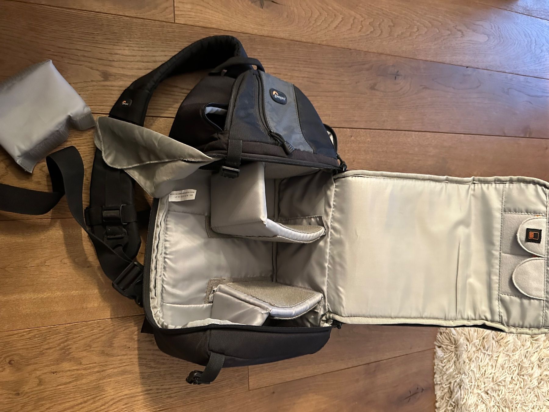 Lowepro Zaini: Lowepro Fotorucksack – Usato da Mauren venduto da SB1606 7