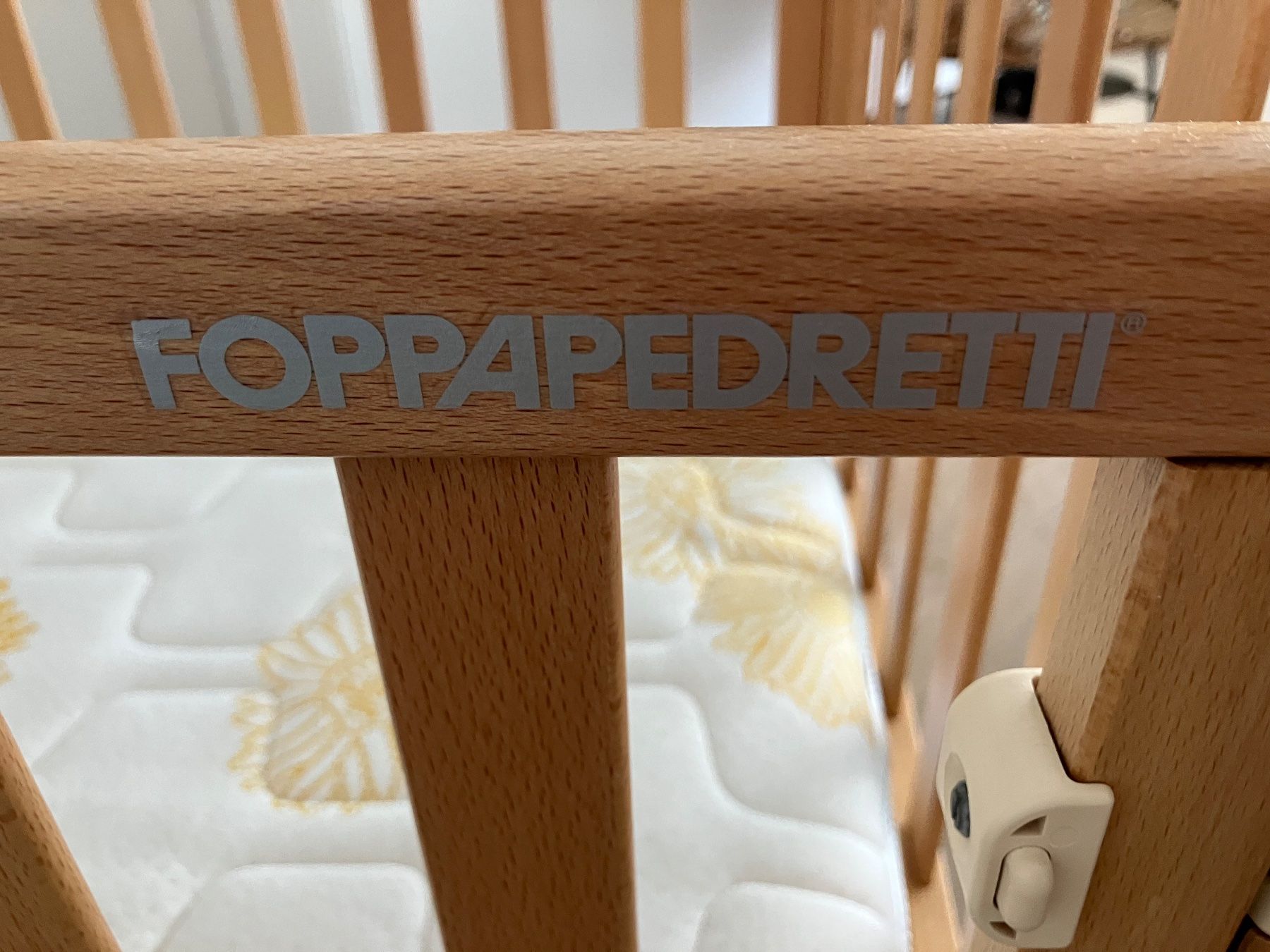 Betten: Lit bébé bois Foppapedretti + matelas EUP47 – Gebraucht aus Zürich von MariondeZurich 3