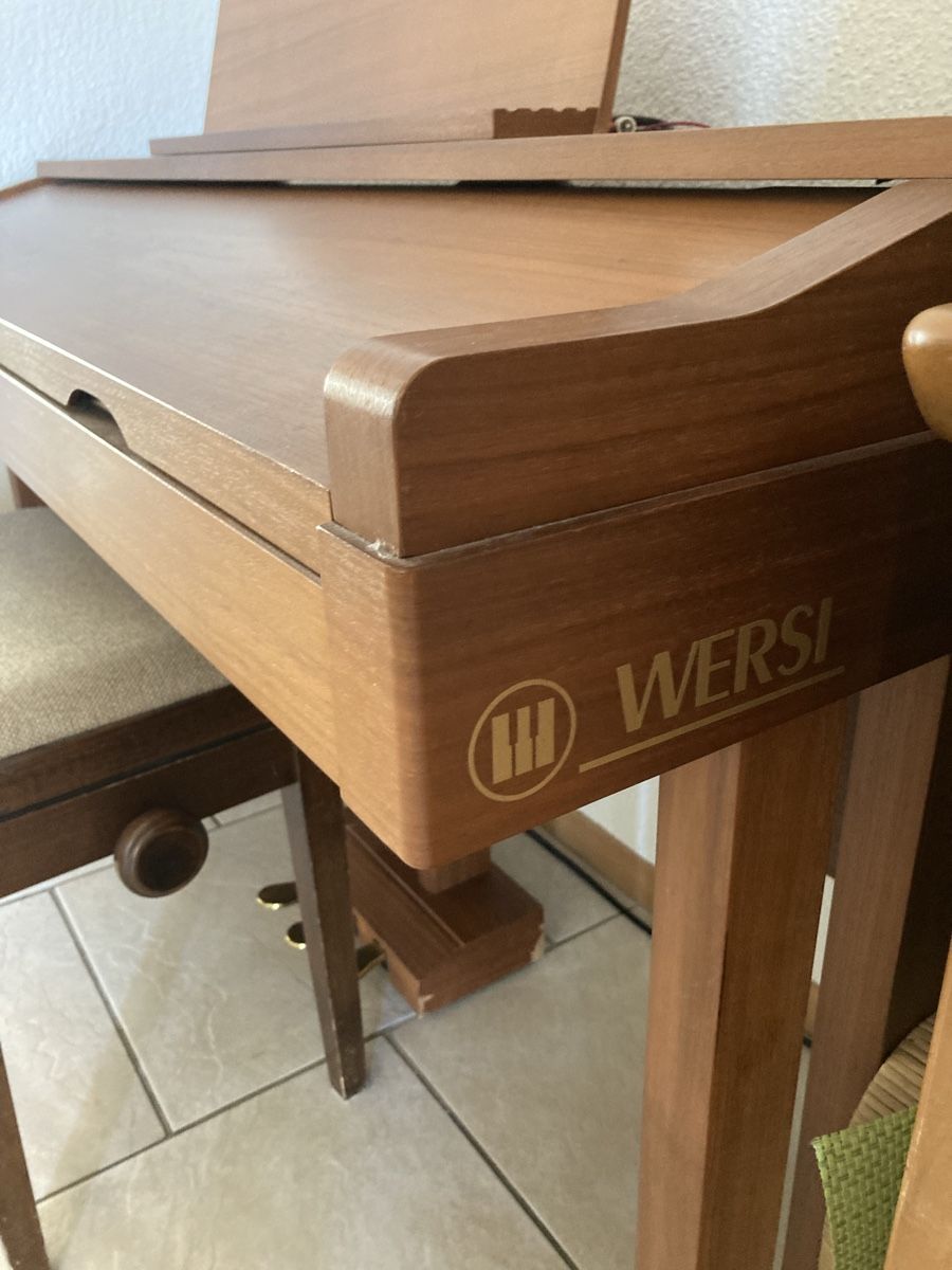 Wersi Strumenti musicali: Piano éléctrique Wersi – Usato da Les Verrières venduto da gra_9thf 2