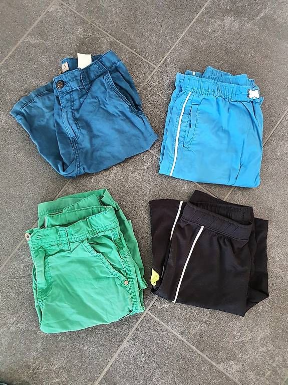 Ensembles coordonnés: Kinderkleider Junge, Grösse 140 – D'occasion à Waltenschwil par ginola_23 4