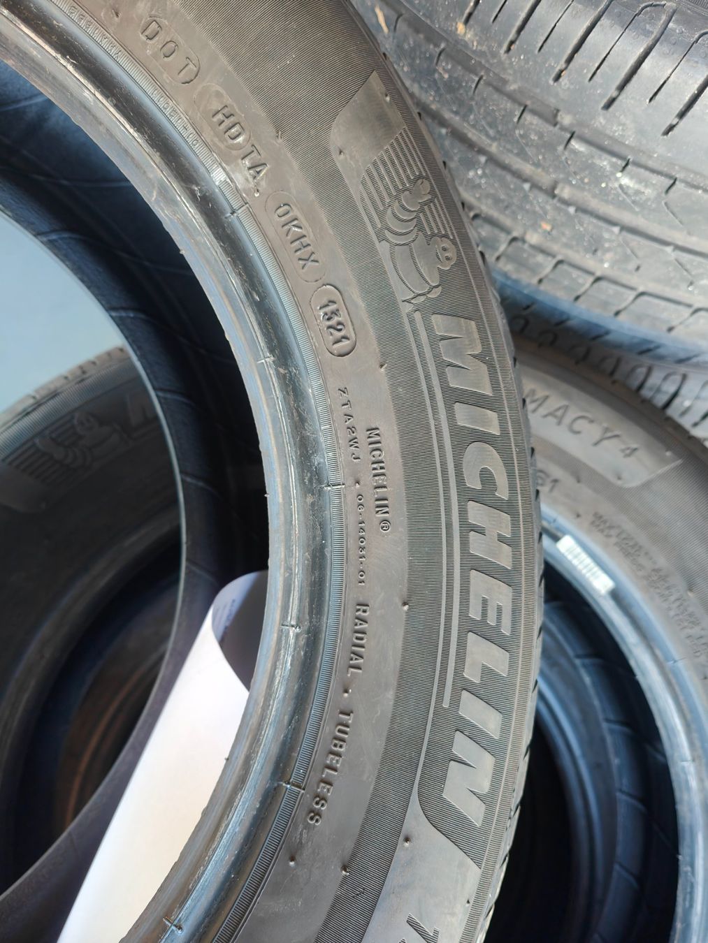 Michelin Pneus & Kompletträder: 195/65 R15 Sommerreifen – Gebraucht aus Oberengstringen von Reifen-Lagerverkauf 2