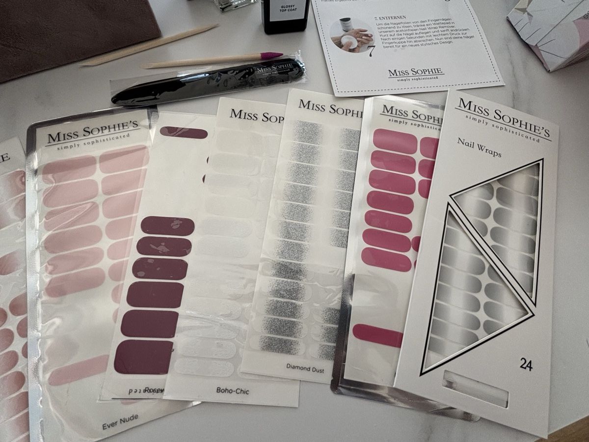 Unghie finte: Miss Sophie Set – Usato da Egnach venduto da mameh 2