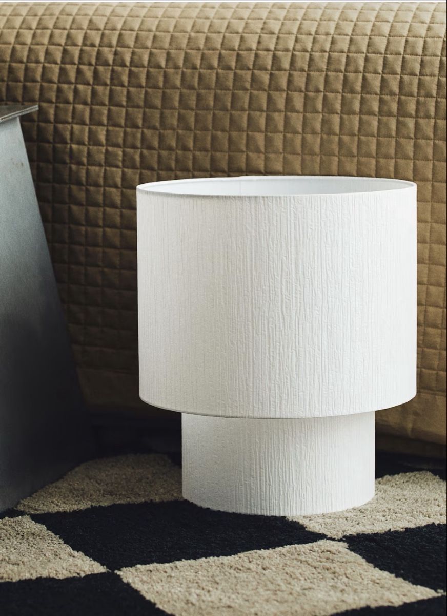 H&M Lampes: H&M scandi table lamp  – D'occasion à Zurich par GCambiati 4