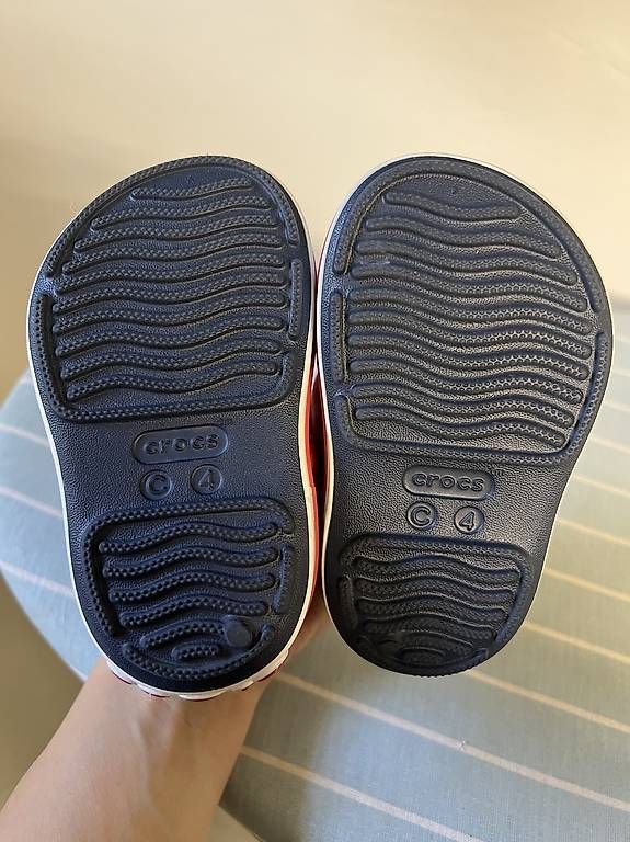 Crocs Scarpe per ragazzi: Crocs Gr. 4 (19/20) – Usato da Glarus venduto da tuwasduliebst 1