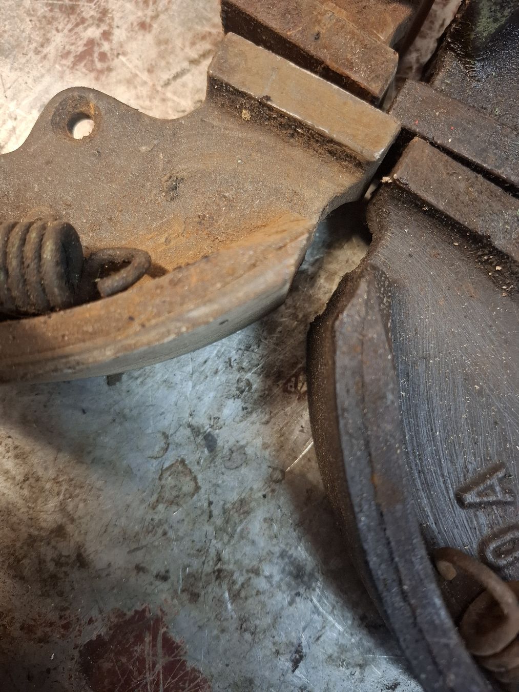 Altro per industria metallurgica: Bremsbacken Bührer OS13 – Usato da Aeschau venduto da Elu2000 1
