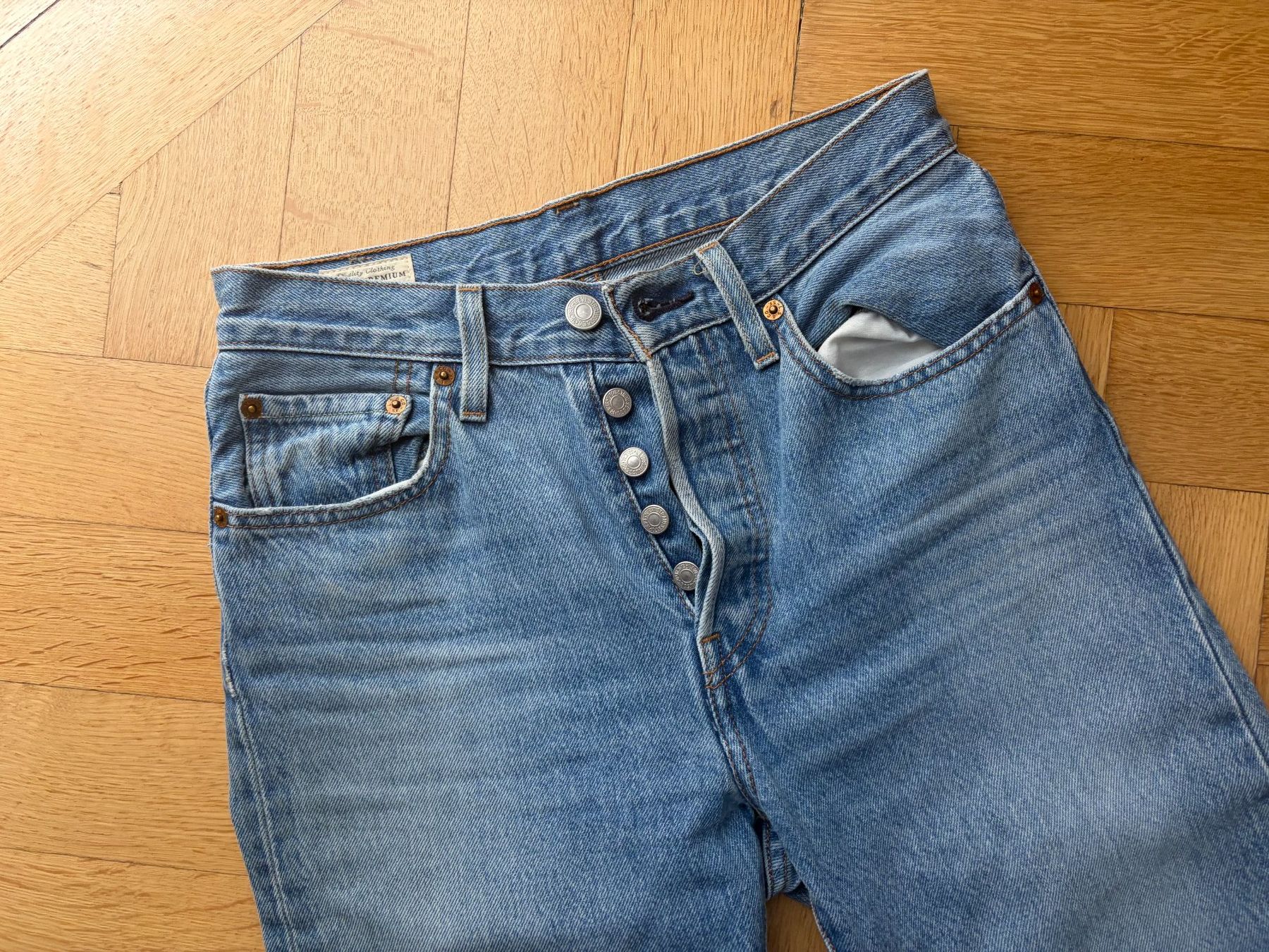 Levi's Jeans: Levi's Jeans CROP 501 – Usato da Bern venduto da sim_g75j 2