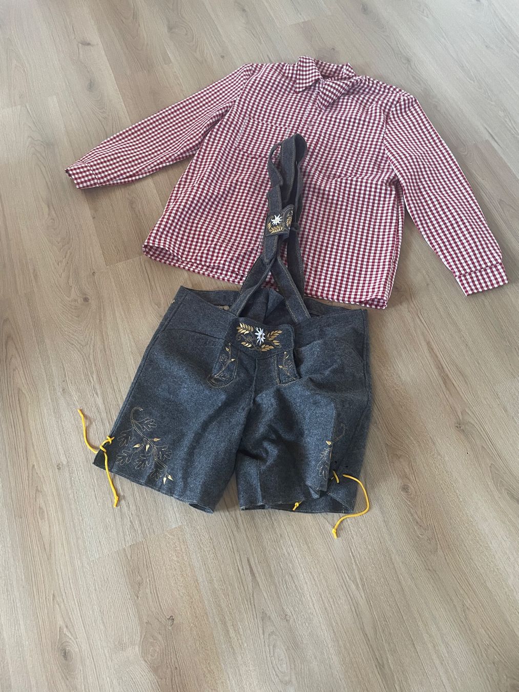 Costumi: Original Filzlederhose Trachten Set One Size – Usato da Affeltrangen venduto da Mowgli_123
