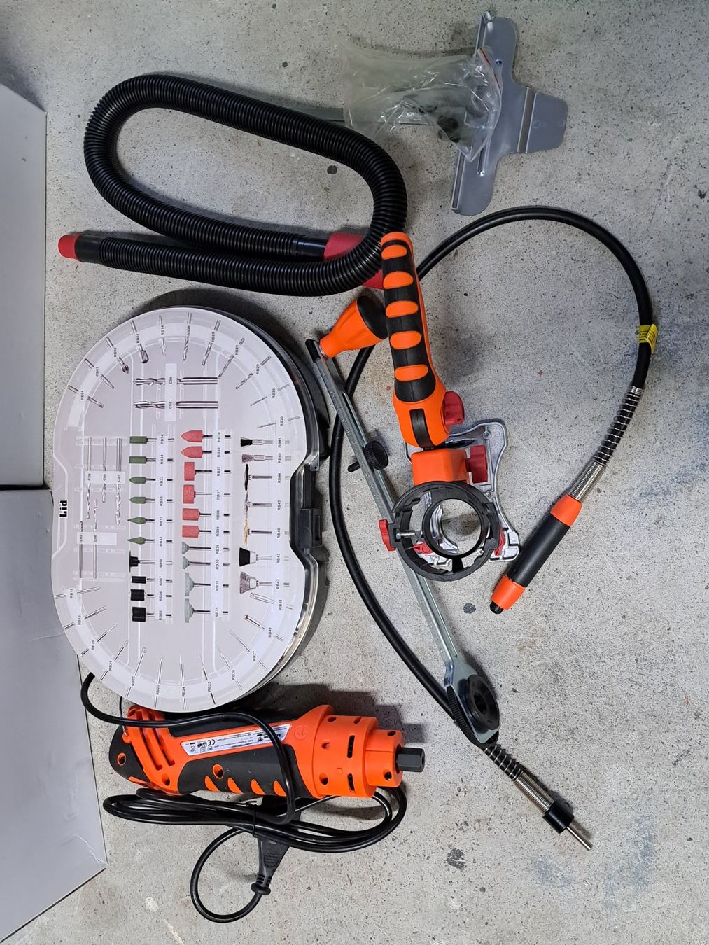 Tutte le macchine: Twist-A-Saw Bohren u. Sägen – Nuovo e nell'imballaggio originale da Eschlikon TG venduto da ambus75 2