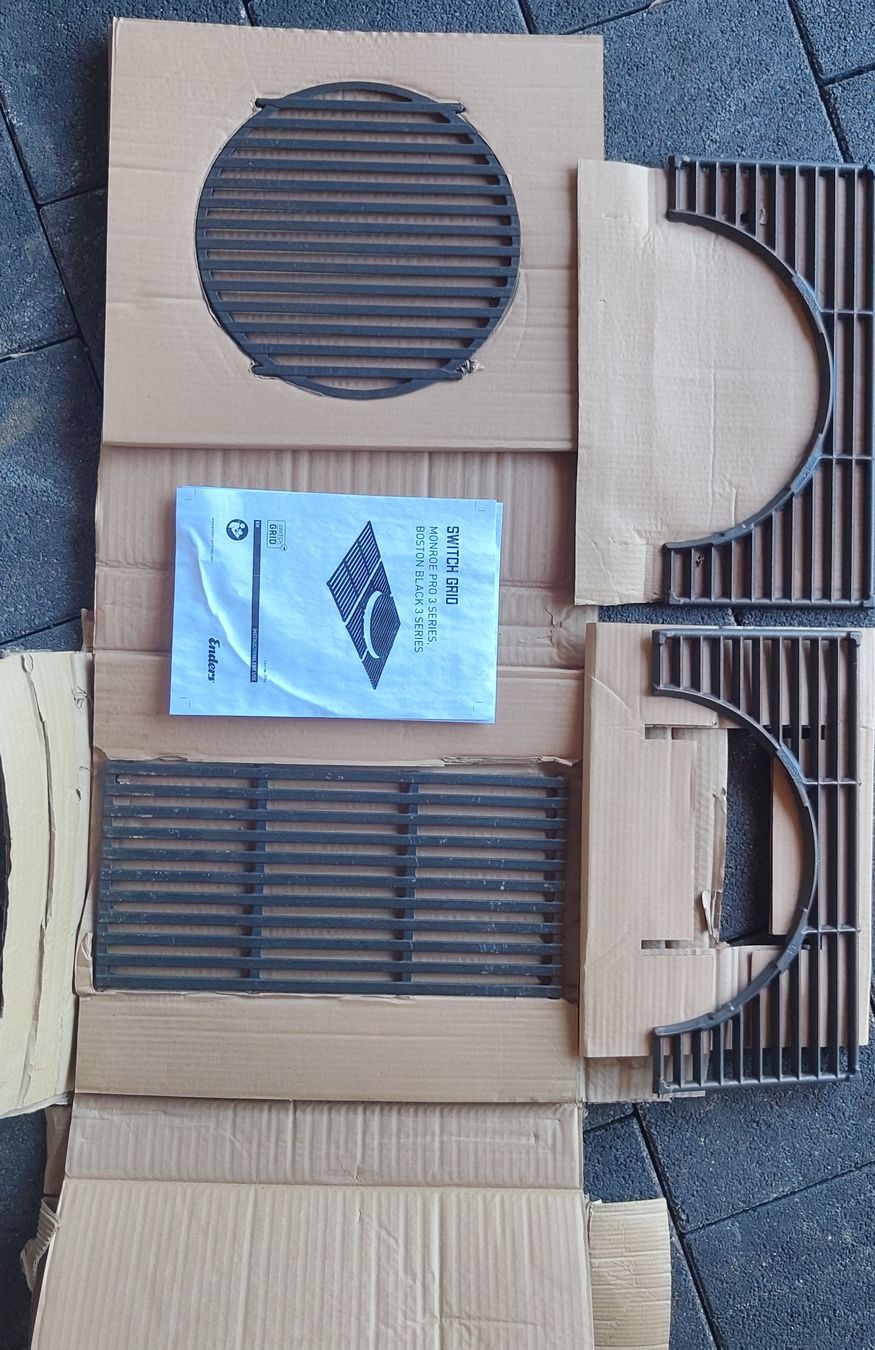 Appareils de cuisine: Enders Switch Grid grill grates set, cast iron, new – Neuf (Voir description) à Estavayer-le-Gibloux par Soldier9945