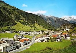 ZERNEZ mit Ofenpass Strasse