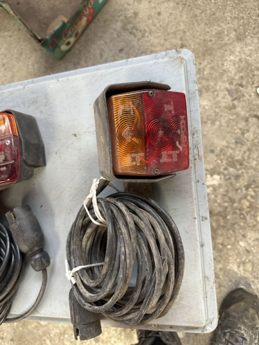 Anhänger: Anhänger Lichter mit Kabel gebraucht – Gebraucht aus Süderen von mae_d8d5 1