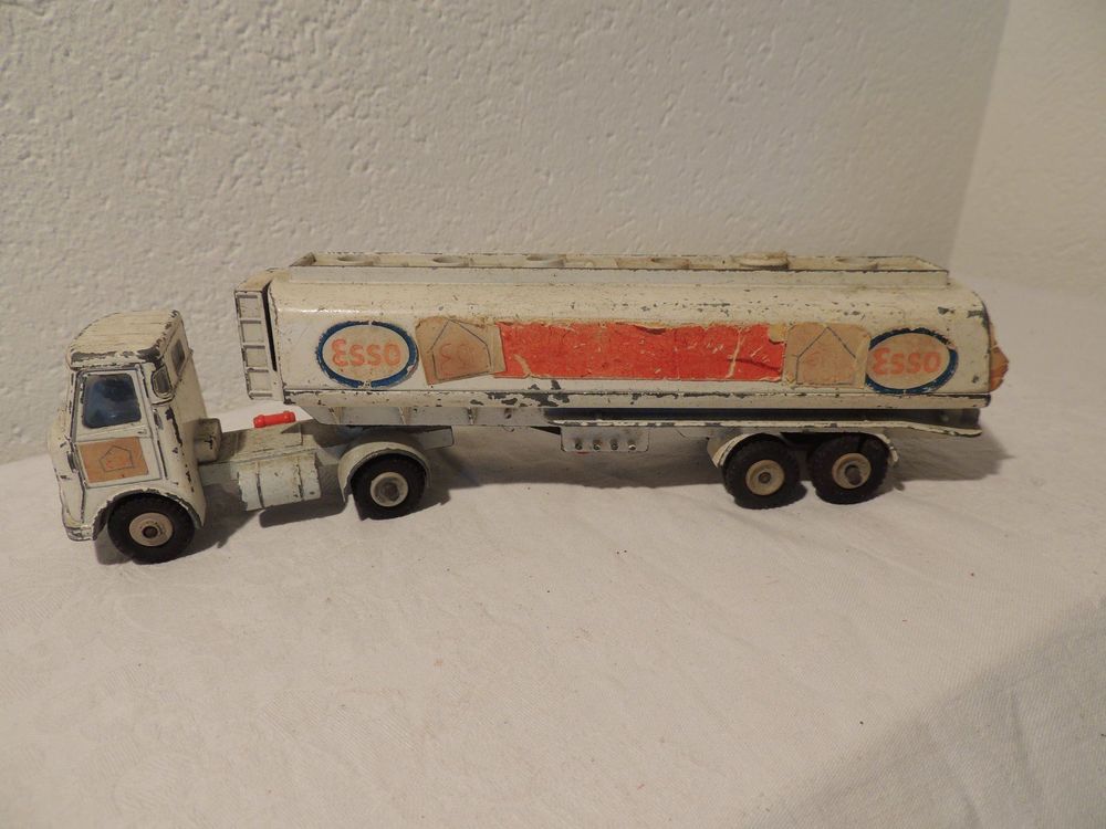 Ancien Camion-citerne Dinky Toys AEC ESSO 6811/65 - Jouet De Collection Vintage