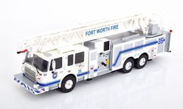 Smeal Spartan 105 RM 2015 Feuerwehr Fort Worth weiss / blau