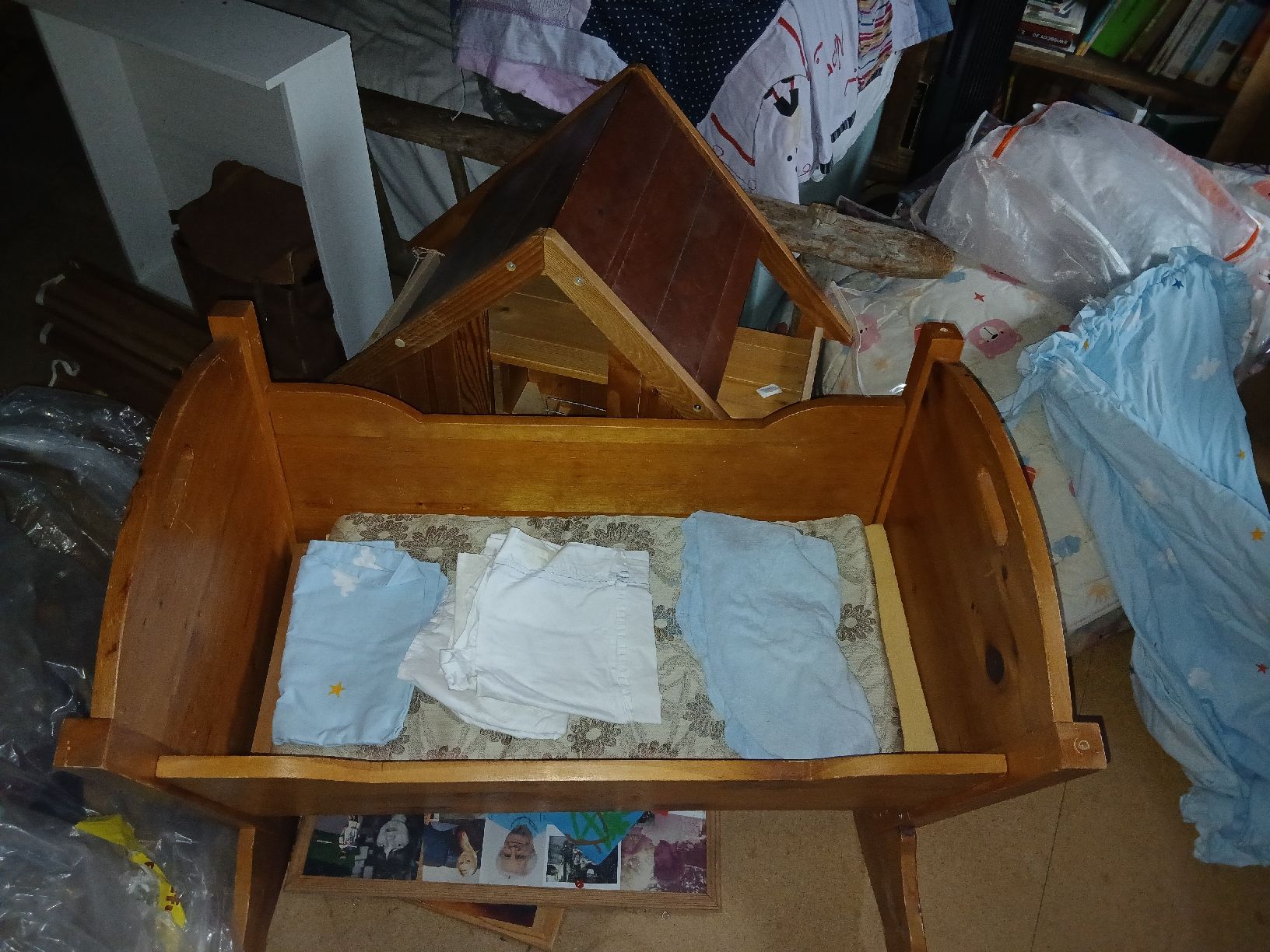 Articoli in legno: Wiege/ Holz/ Kinderbett – Usato da Umiken venduto da scherena 2