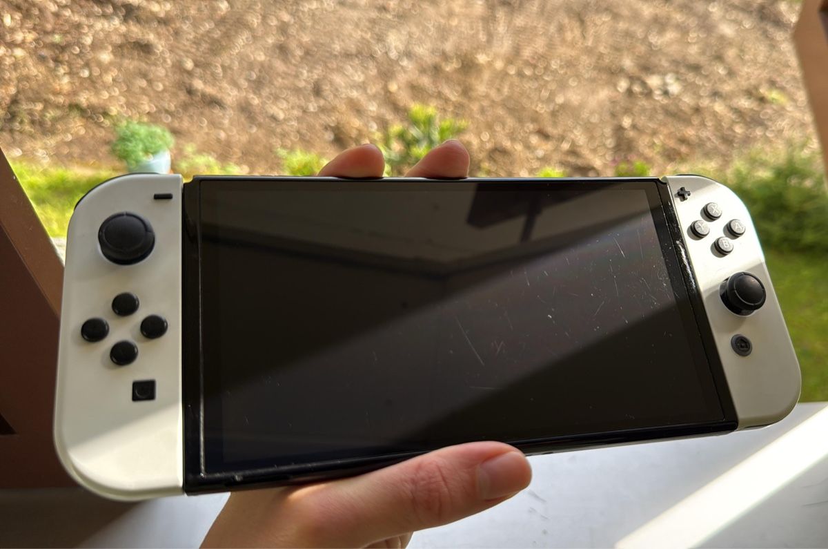 Nintendo Console: Nintendo Switch OLED White - Good Condition 🎮 – Usato da Ehrendingen venduto da bubulence 4