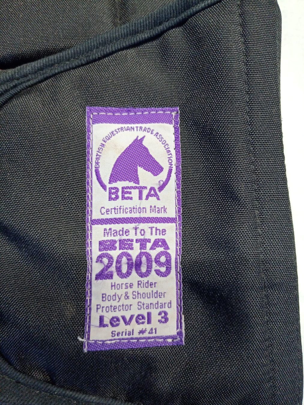 Altro abbigliamento per bambino: Reitsport / Rückenpanzer – Usato da Oberegg venduto da A-Z.Handel.Loehrer 3