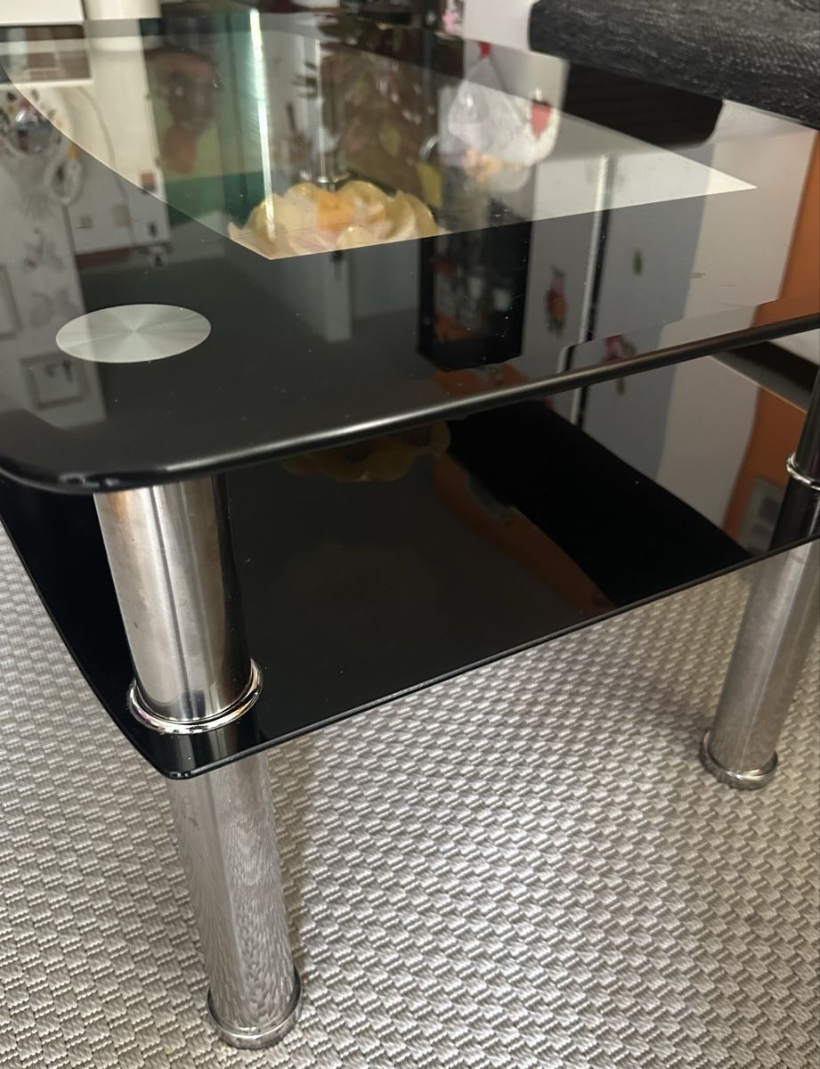 Tavoli: Schwarzer Glas-Couchtisch – Usato da Oftringen venduto da tola19 2
