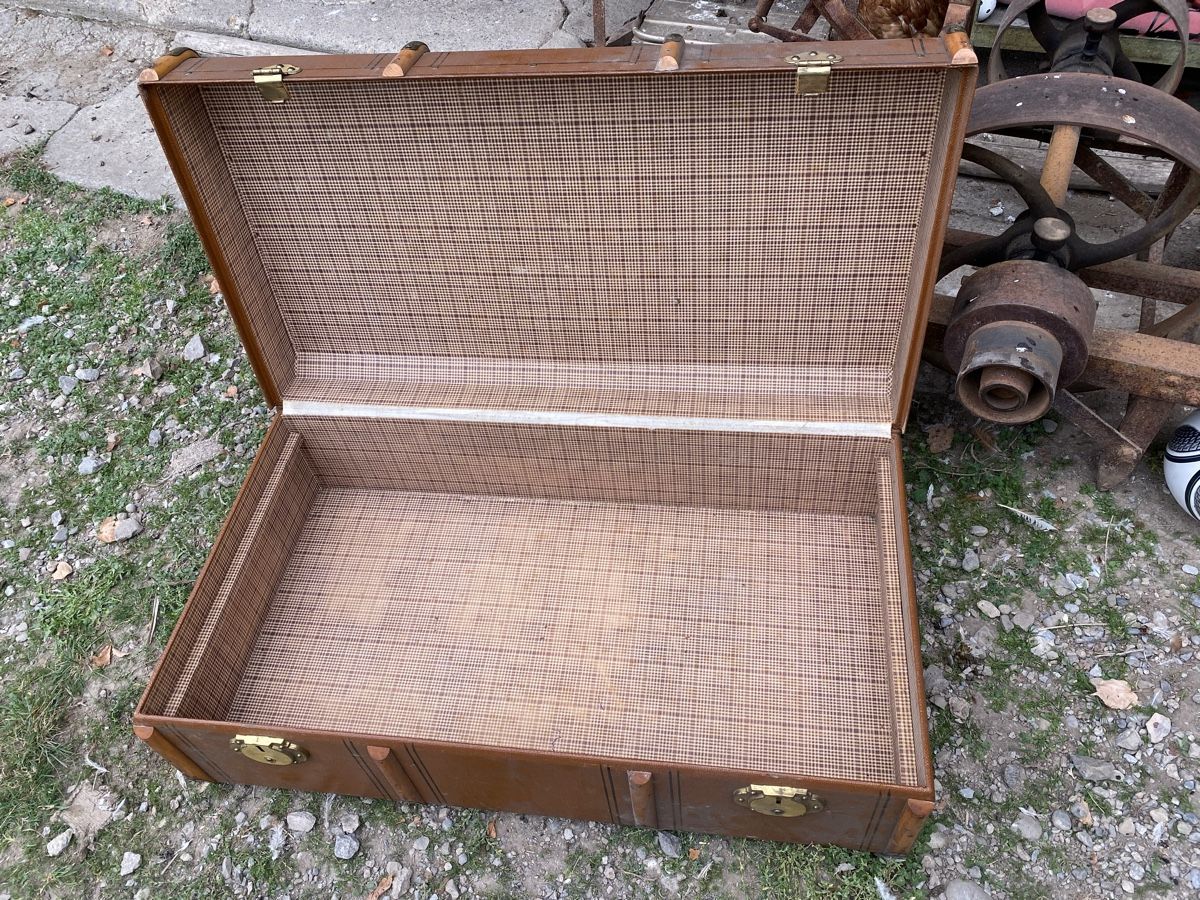 Coffres: Truhe Kiste Koffer Oldtimer – D'occasion à Rüti ZH par Muck99 1