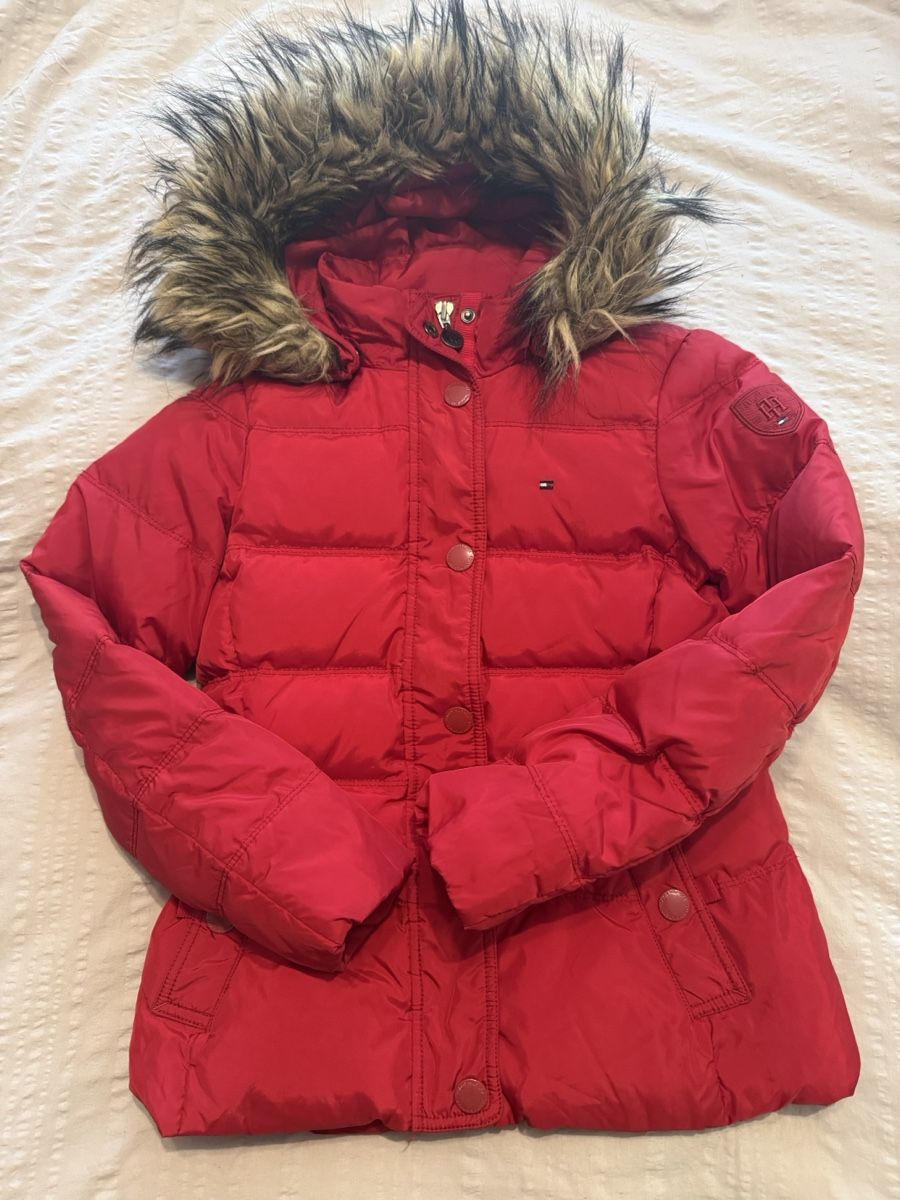Tommy Hilfiger Giacche: Doudoune Tommy Hilfiger avec capuche à fourrure, taille 140 – Usato da Monthey venduto da Joseph-29