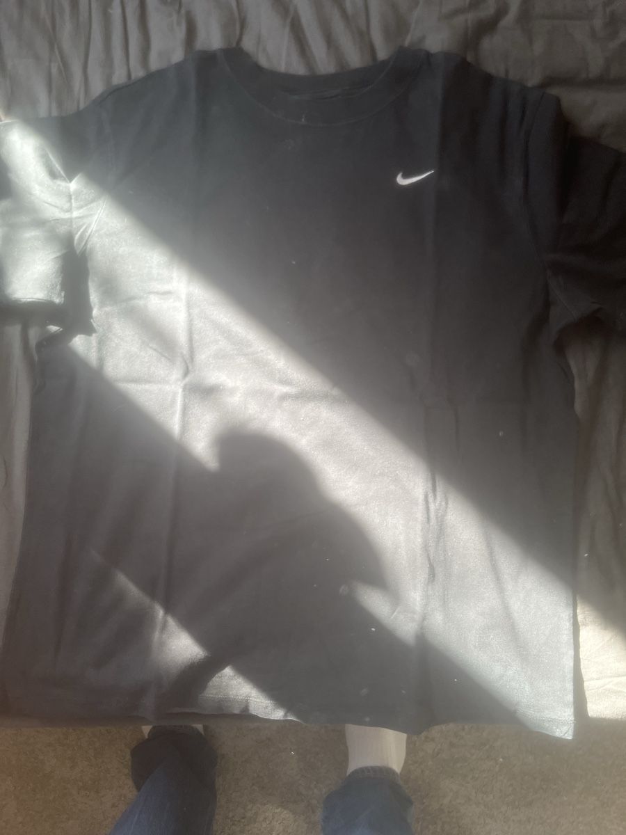 Nike T-shirt: Nike T-Shirt, Schwarz – Usato da Zürich venduto da Noth020570