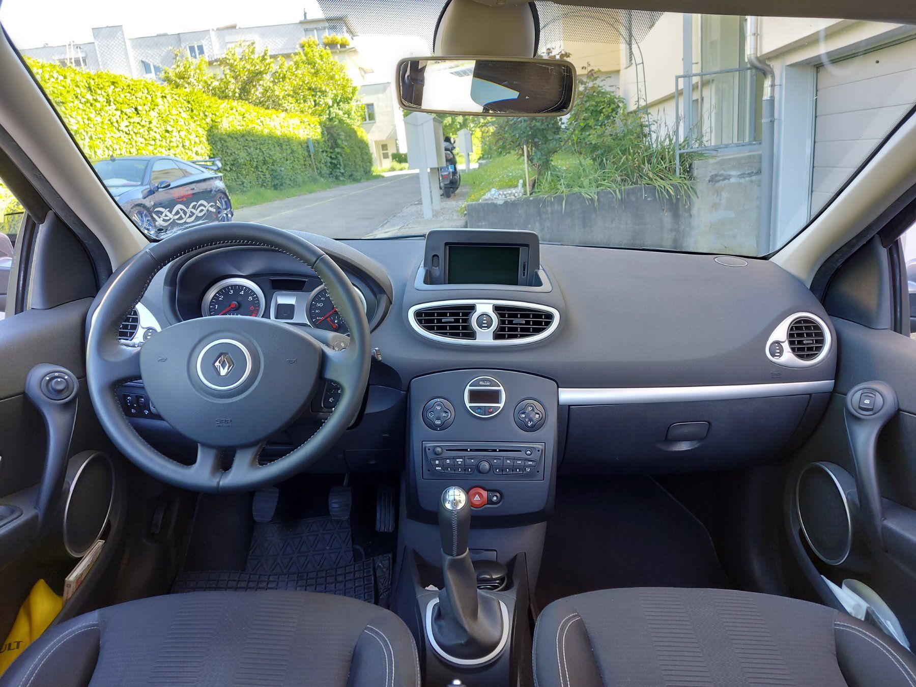 Renault Automobili: Renault Clio tce mit MFK für EXPORT oder Winterauto – Usato da Bichwil venduto da pep_l82m 9