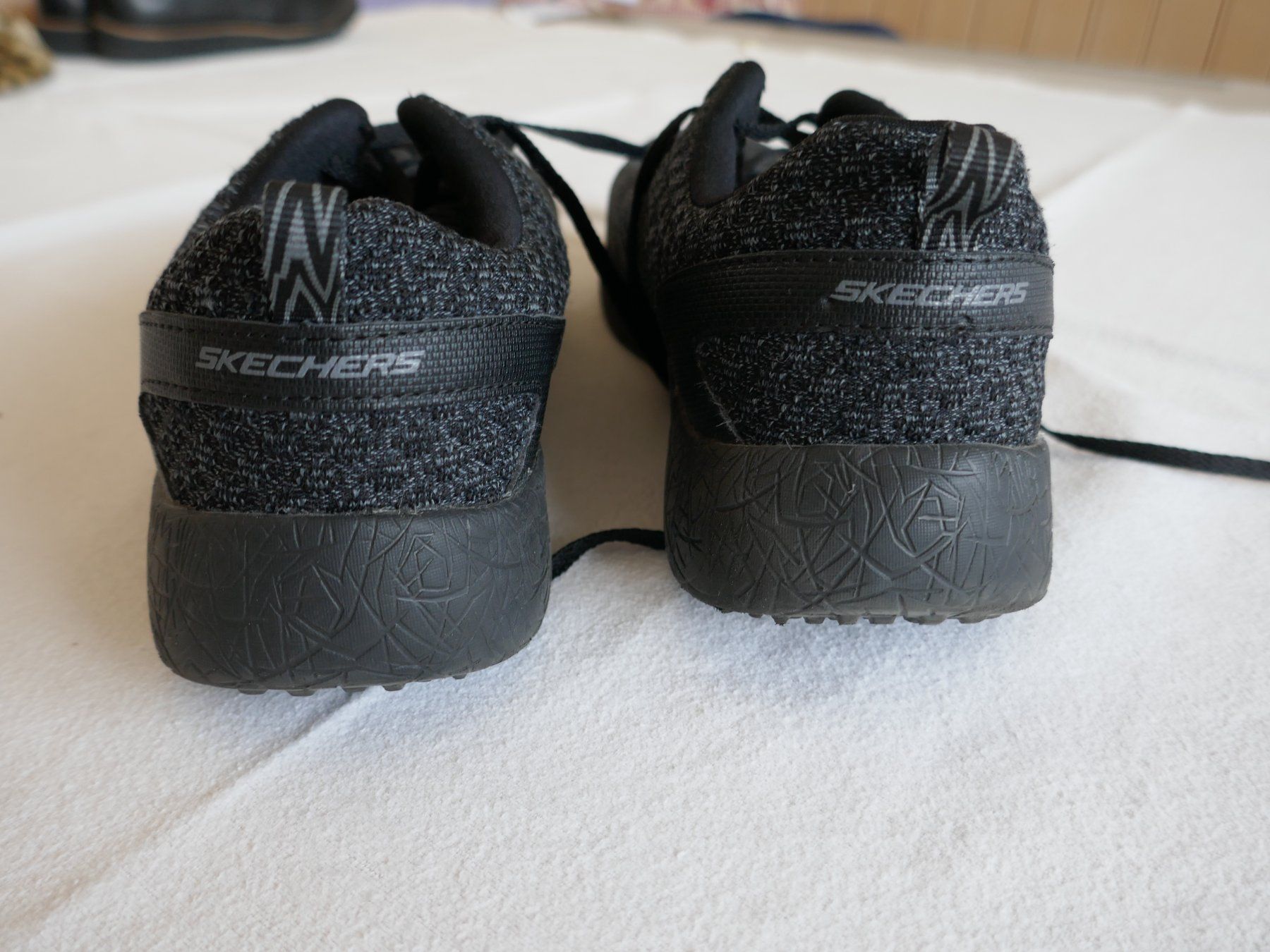 Skechers Herrenschuhe: SKECHERS in dunkelgrau/schwarz – Gebraucht aus Volketswil von Cobra22 2
