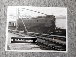SBB Be 4/6 mit Güterzug - Region Zürich, 1975 - Foto
