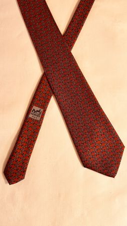 Elegante Herren-Seidenkrawatte von Hermès, Top Zustand!