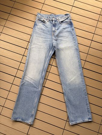 Jeans COS Column Regular Fit hellblau Grösse 25 neuwertig