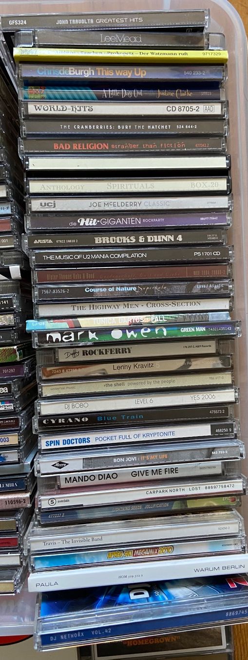 CD: Grosse CD-Sammlung Pop/Rock – Usato da Luzern venduto da Lycka 4