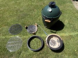 Big Green Egg Small mit diversem Zubehör
