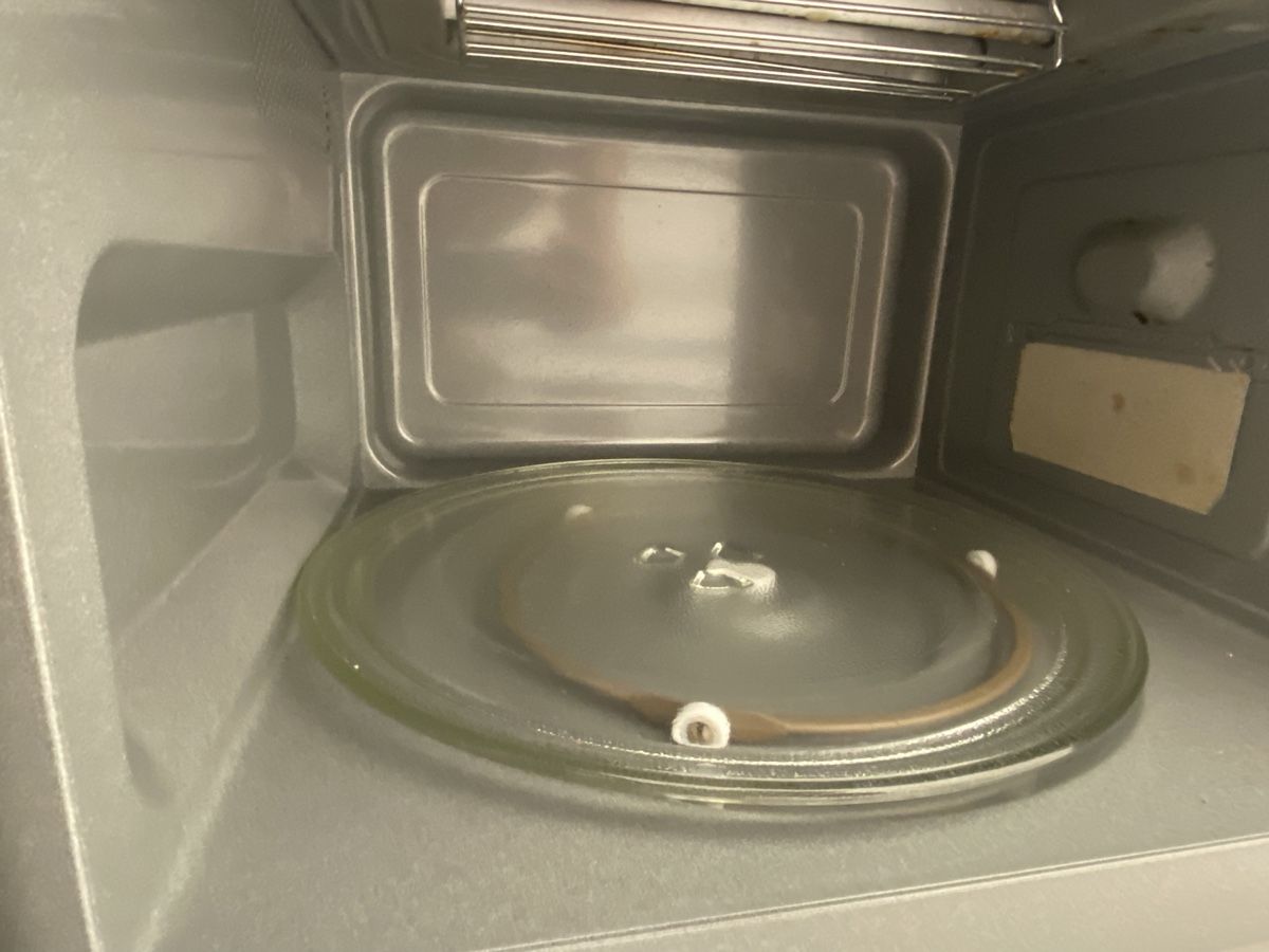 Küchengeräte: Mikrowelle Panasonic – Neu (gemäss Beschreibung) aus Thun von sunny_667 2
