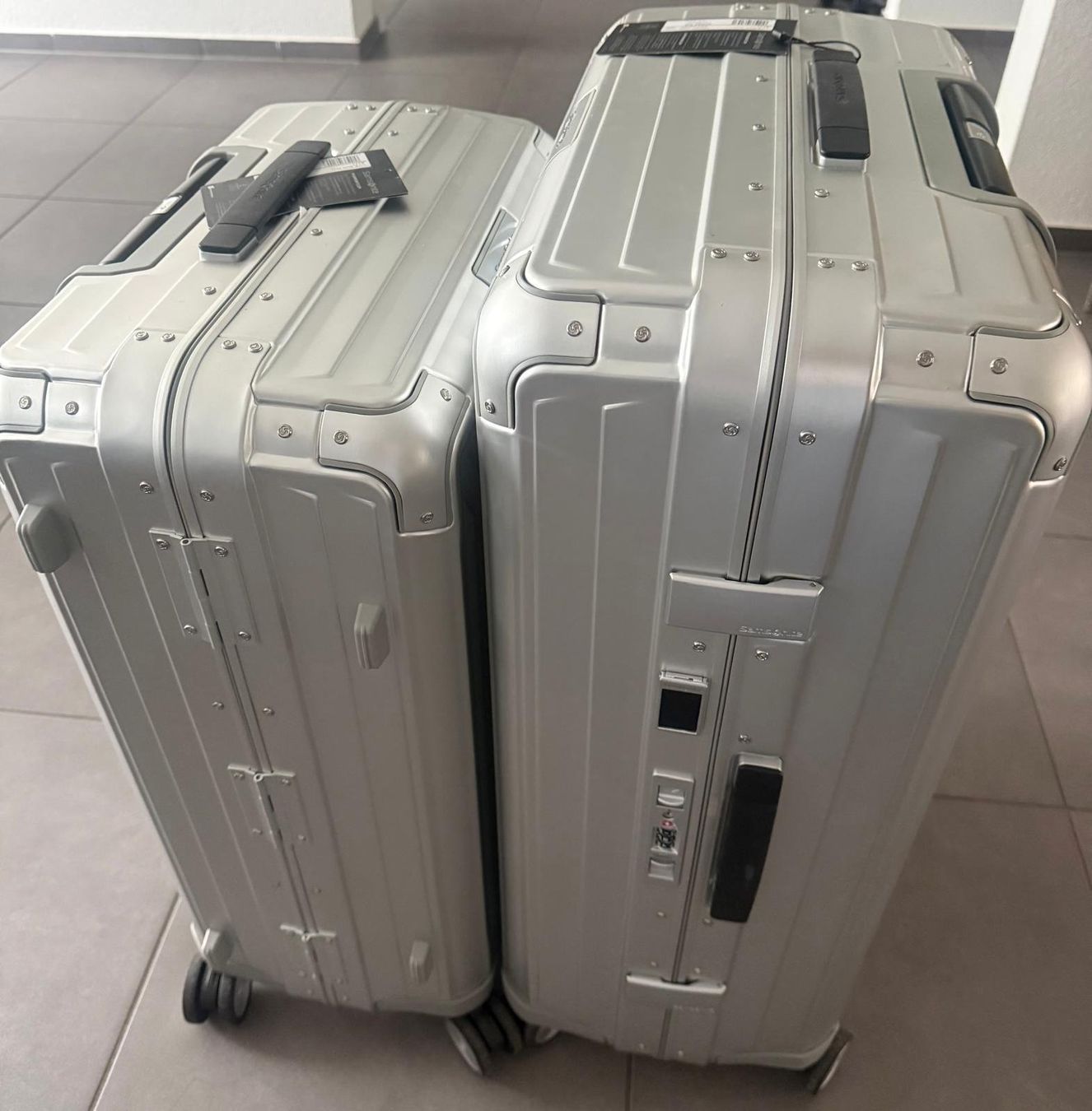 Samsonite Valigie: Reise Koffer Samsonite Lite Alu Box Type, 91 Liter – Nuovo (secondo la descrizione) da Sursee venduto da cb-marcos